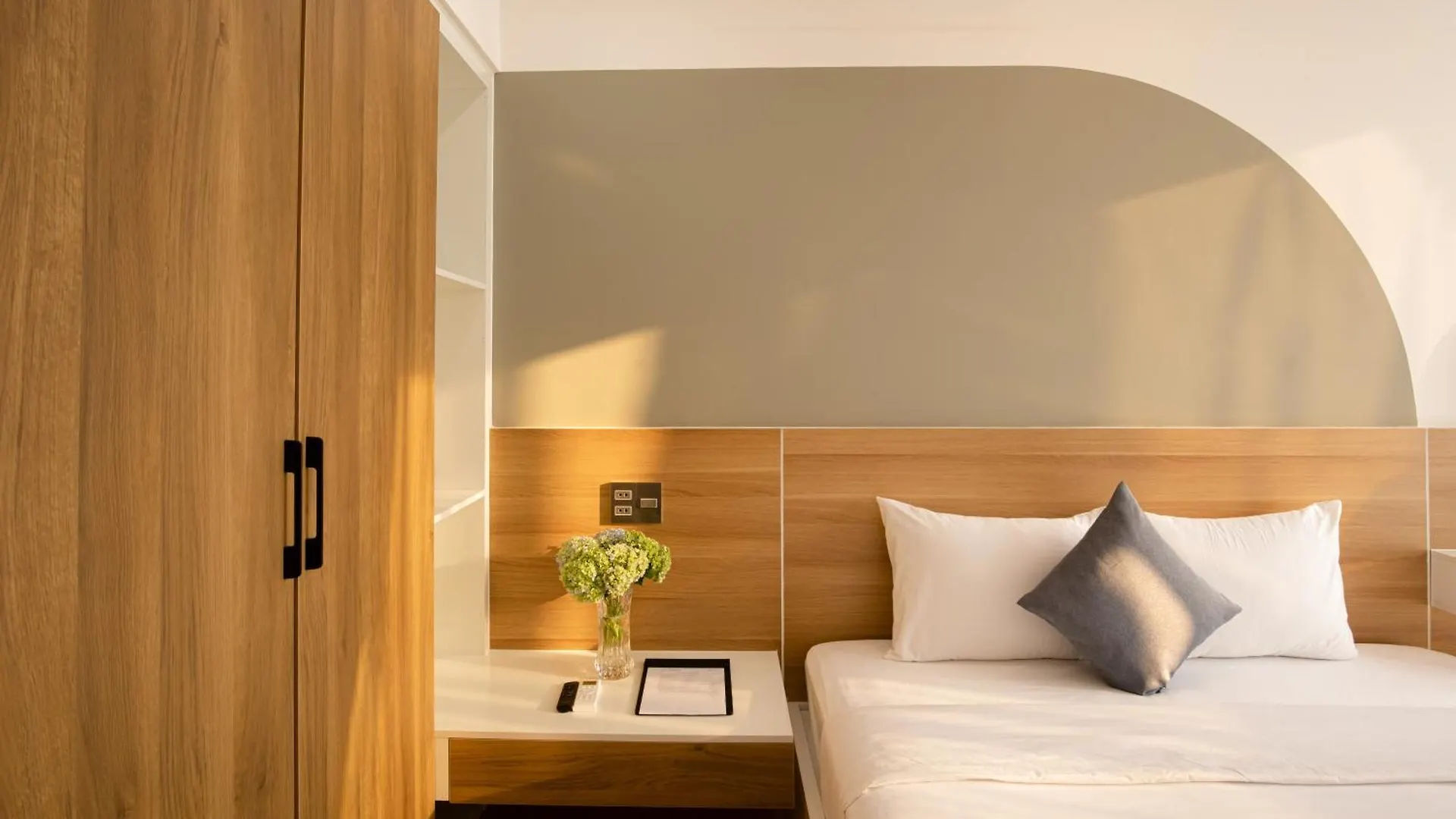 First Studio Hotel Da Nang 3*,  Vietnam