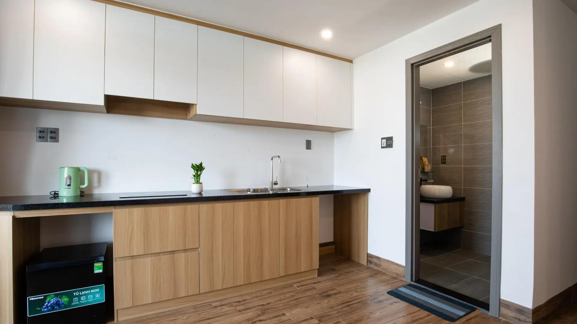First Studio Hotel Da Nang