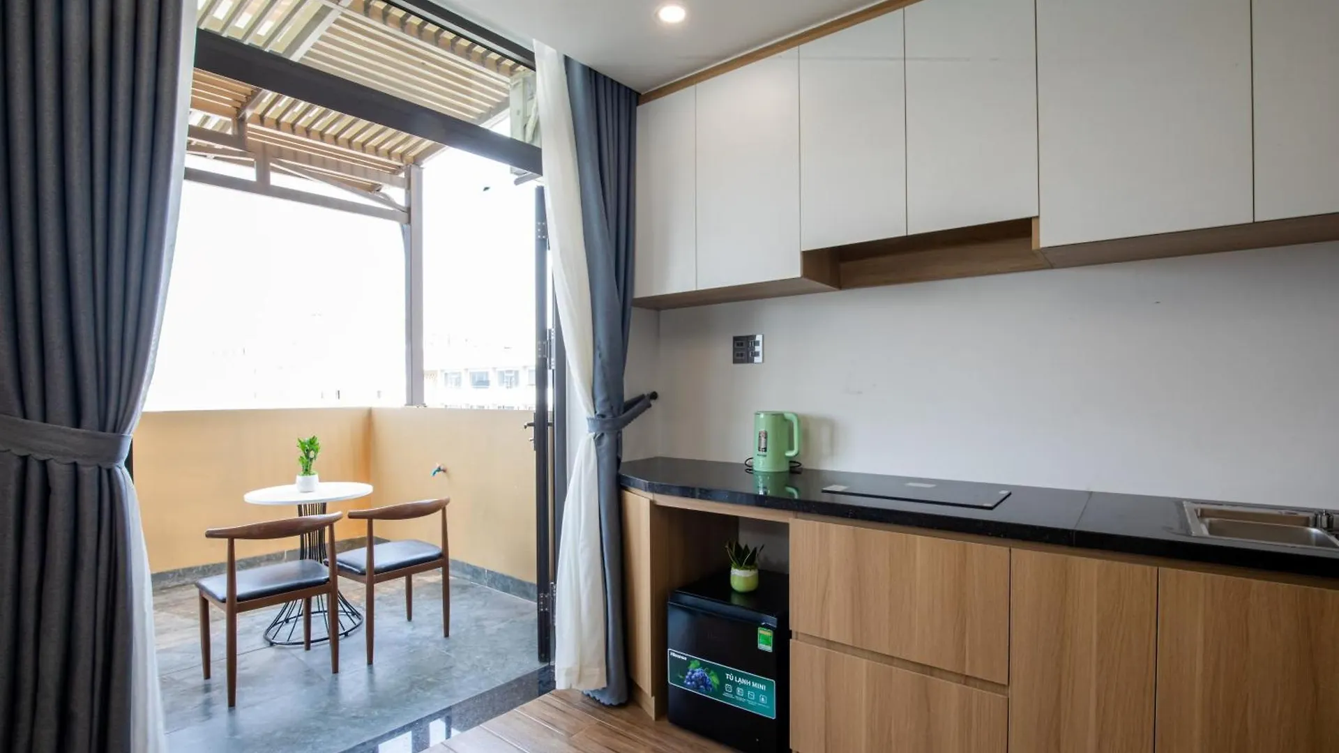 First Studio Hotel Danang